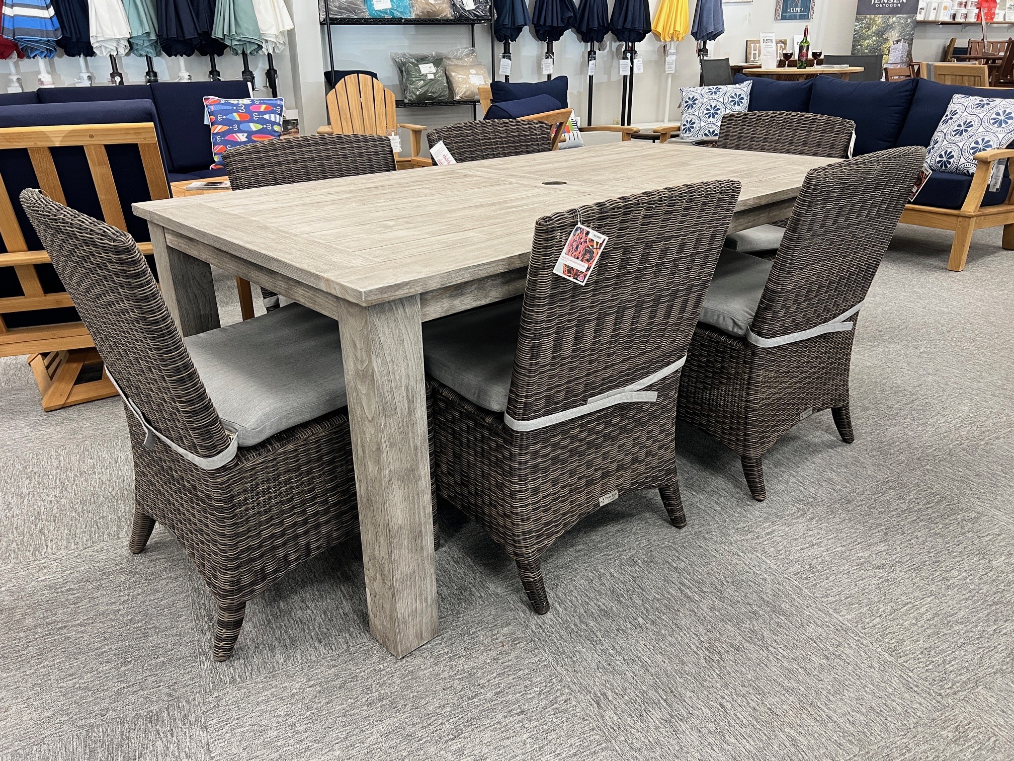 Shelburne 7pc. Dining Set